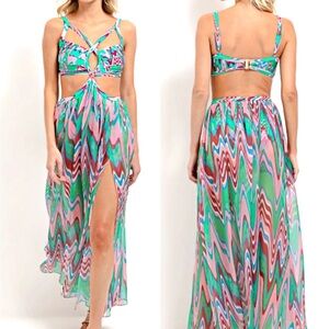 NEW PATBO wave cut out maxi dress in green multi sz. Medium